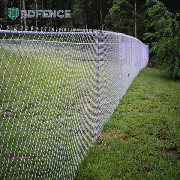 Material Galvanized Iron Wire Or PVC Coated Iron Wire PVC Sprayed Electric Galvanized Chain Link  Fence