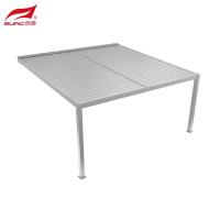 Edificio al aire libre del jardín de la pérgola Louvered manual de aluminio los 4x4m montada en la pared de encargo