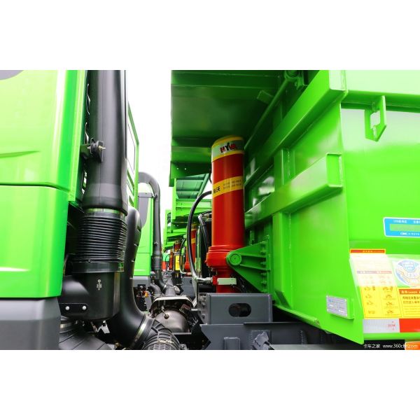 Man 16 X2 Rear Axle 8x4 Tipper Truck for Engineering Transportation Self-Discharging