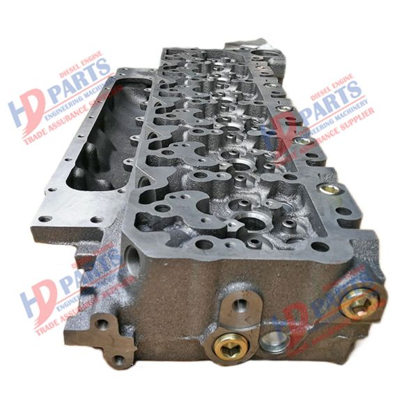 6D107 PC200-8 Car Cylinder Head 4988954 3977221 For KOMATSU
