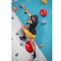 A escalada amigável de Eco guarda para o painel exterior interno das crianças