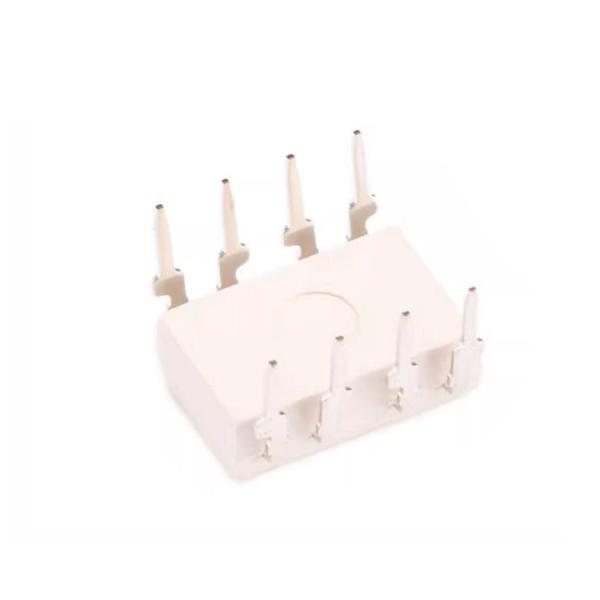 TLP250 se inserta directamente en el chip aislador del optoacoplador impulsado por IGBT del inversor SOP-8.