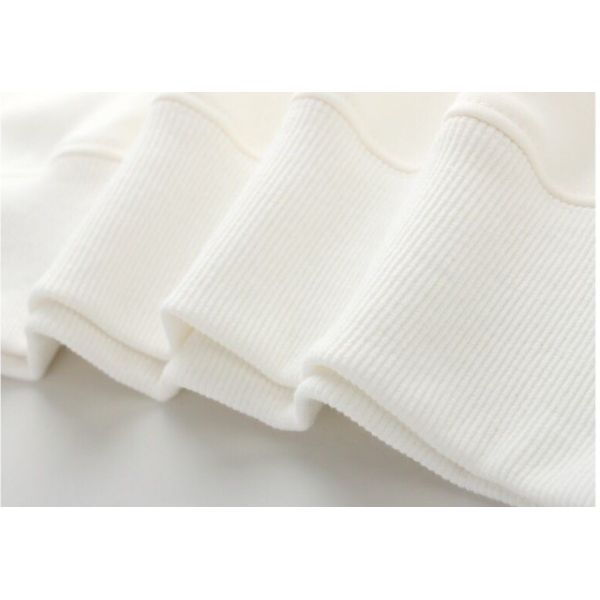 Женщины шеи o подрезывают с капюшоном фуфайки прикрывают слишком большие фуфайки