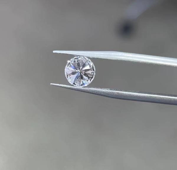 Large Size 4ct F VS2 Round Cut Lab Created CVD Diamond IGI Certified