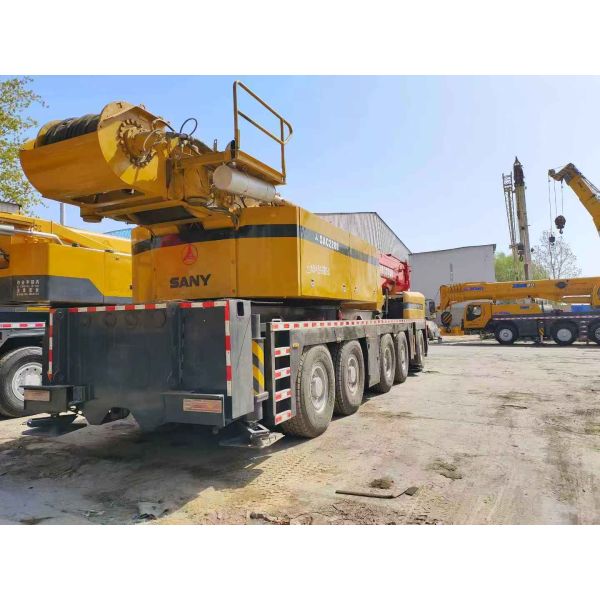 Utilizado Sany SAC 2200 grúa 220 toneladas Capacidad Velocidad de viaje 80 Km/h