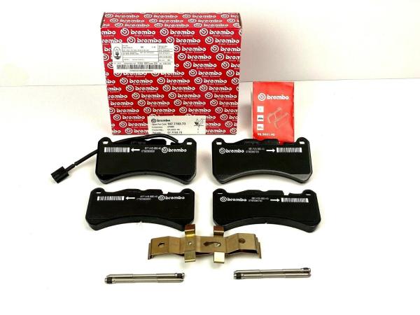 Front Brake Pads 673010331 Fit Maserati Auto Brake Assembly Spare Parts