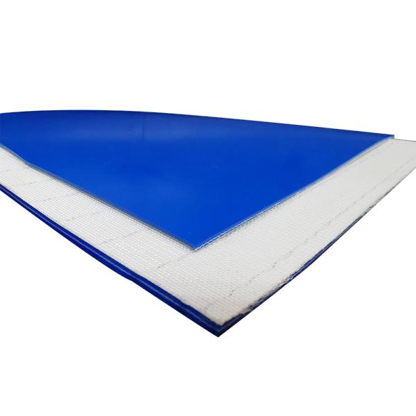 Solution de bande transporteuse en PVC antistatique pour des performances de transport fluides