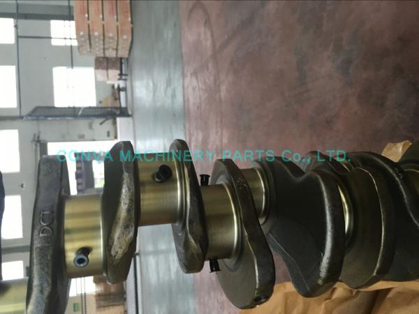 6d95 Cast Iron Crankshaft  6 Cylinder Engine Parts , Engine Crank Shaft Original Size