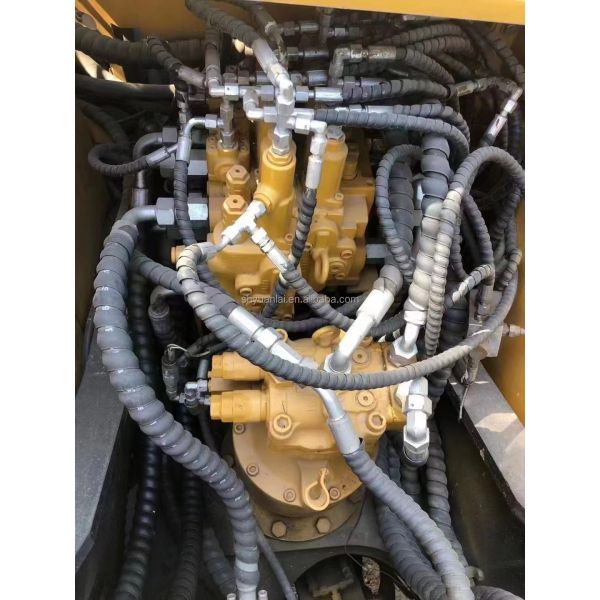 0.53m3 Sany SY155c Excavateur avec moteur ISUZU couleur de peinture originale