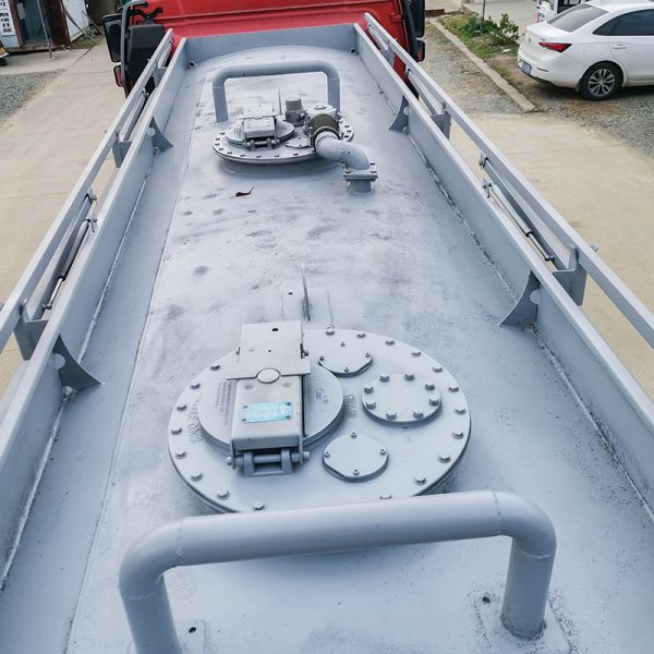6X4 Euro 3-5 10 Wheeler Diesel Petrol Gasoline Fuel Oil Tanker Truck Transport Vehicle