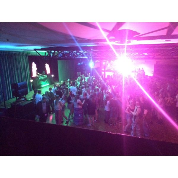 Self Powered Speaker System PA Cabinet Audio Line Array Loudspeakers