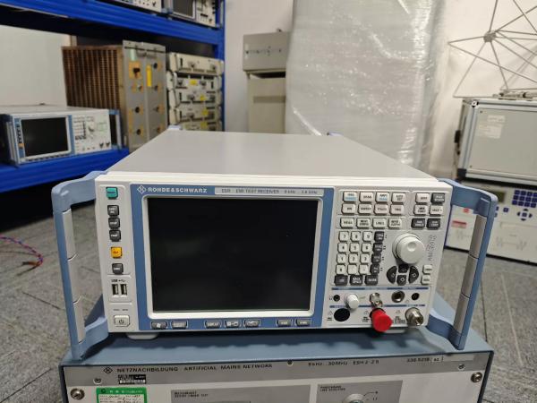 Rohde & Schwarz 3.6 GHz CISPR Compliant Emi Testing Equipment R&S ESR3