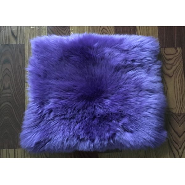 Escoja los amortiguadores echados a un lado de la silla del comedor de la piel de las ovejas a prueba de humedad con el pelo largo