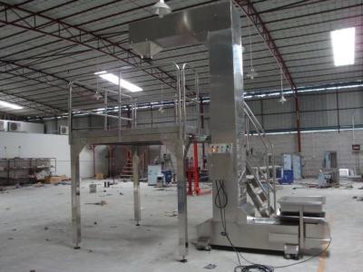 Vertical Z Type Chain Ss304 Continuous Bucket Elevator Machine For Industrial