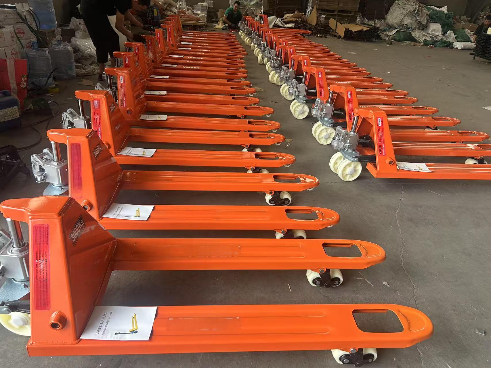 Compact Hand Pallet Truck 3000kg Manual Pallet Jack In Logistics Centers