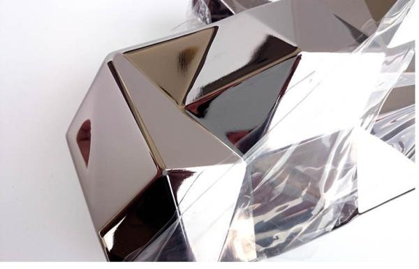 New metal diamond fashion clutch bag dinner diagonal portable shoulder bag woman packet will