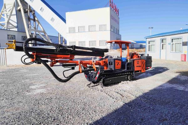 Sturdy Chassis Structure Rock Drilling Trolley For 0.8 - 2m/Min Drilling Speed
