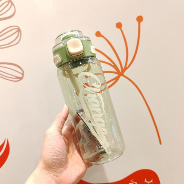 Lightweight 700ml 900ml Space Men And Women Sports Large Workout Water Bottle With Straw Outdoor Rock Climbing Water Bottle Easy To Carrry