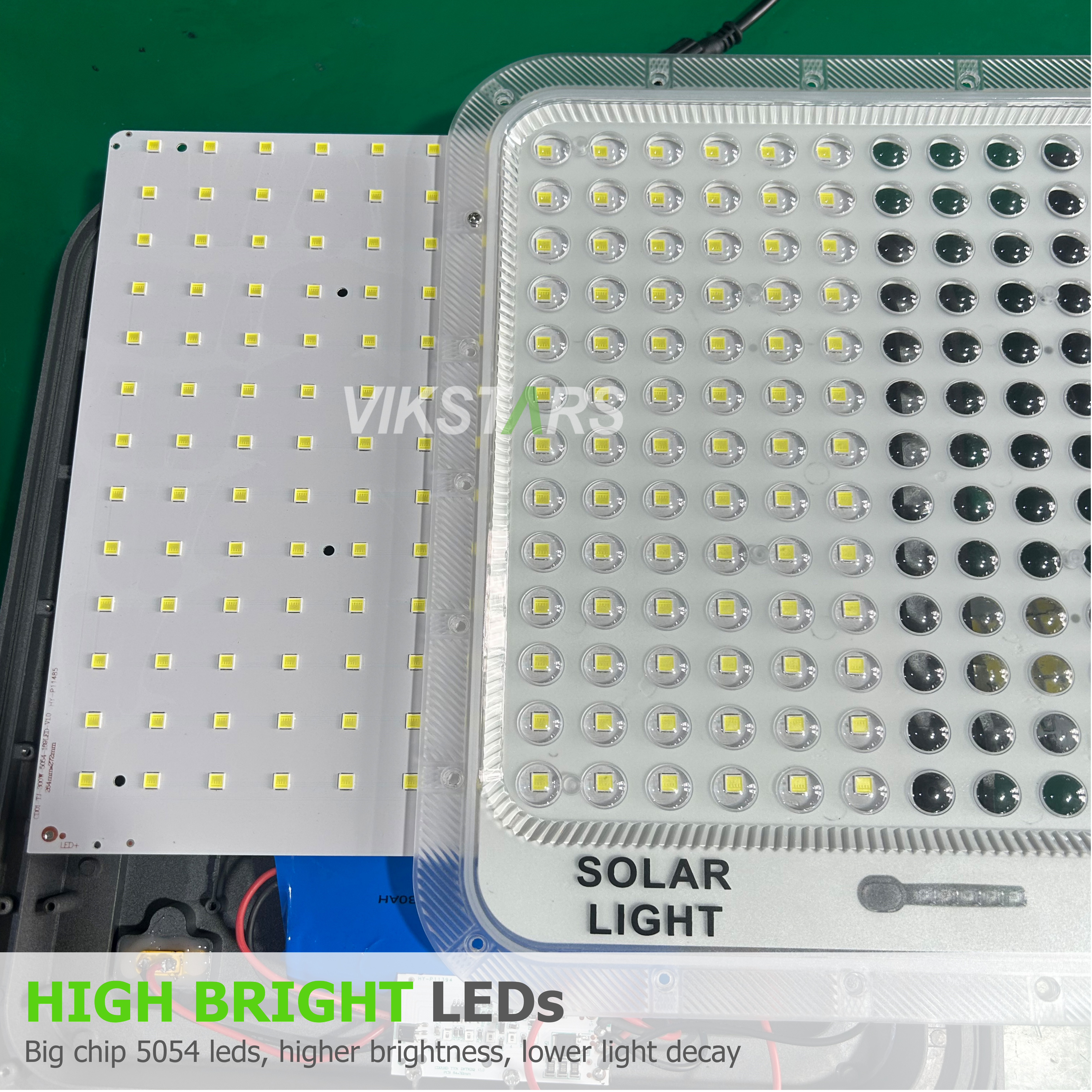 Battery Replaceblae 60w 100w 200W 300w Solar Flood Lights With PC Lens