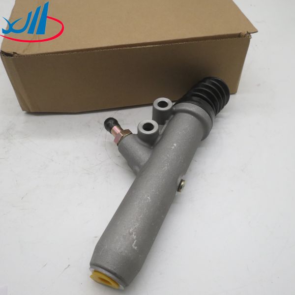 WG9123230024 Clutch Master Cylinder Hot Selling Diesel Engine Parts