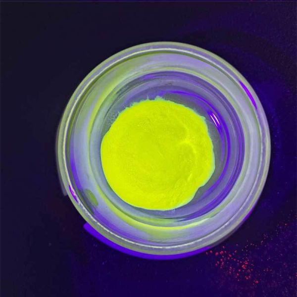 Custom phosphor for automotive lighting, silicate with temperature resistance and anti-aging properties, suitable for automotive lamp packaging, providing clear indication and comfortabl