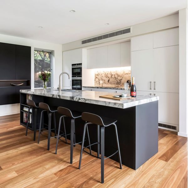 White Black Lacquer Kitchen Cabinets Furniture Pantry Cabinet