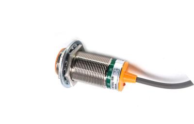 Normally Closed Industrial Proximity Sensor With Load Short Circuit Protection