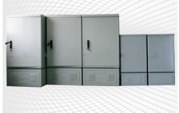 Установленный стеной на открытом воздухе крест волокна коробки распределения оптический соединяет шкафы