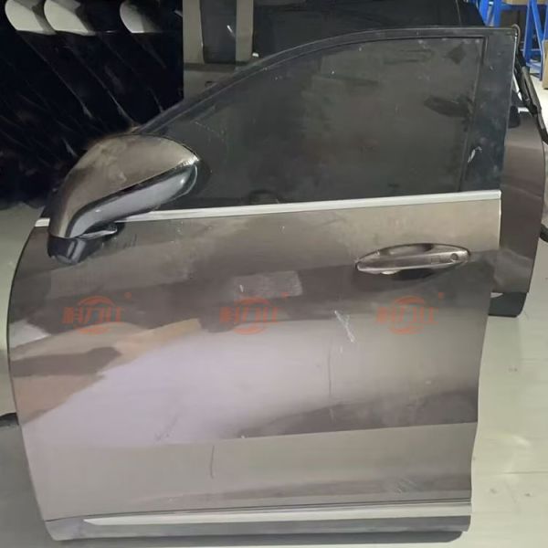 Pièces démontées originales pour les portes gauche et droite du H-aval F5