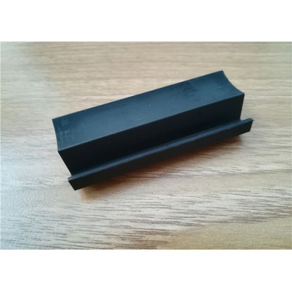 Oil Resistance Die Cut Molded Rubber Parts For Industrial Machine Various Color