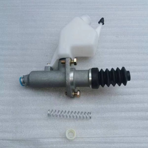 Truck Clutch Master Cylinder Kit 16020Q119001 for Agricultural Vehicles