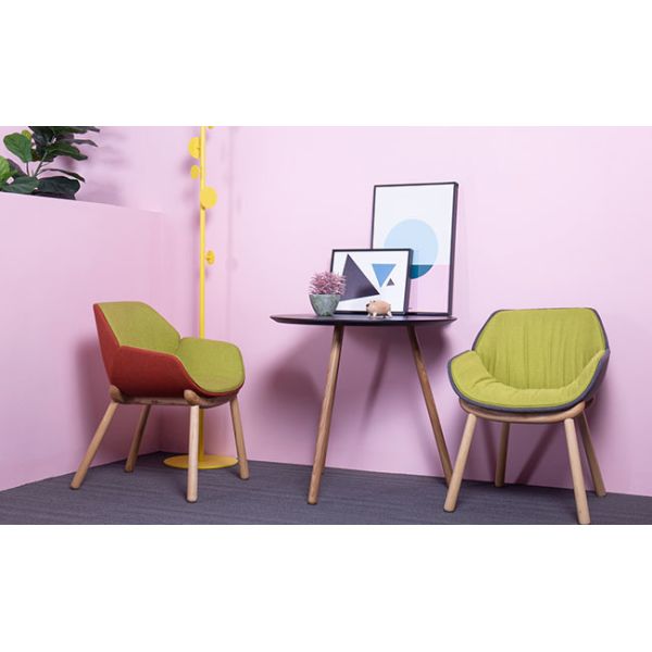 Two Tone Shell Fabric Lounge Chair Ash Wood Legs Comfortable Customizable