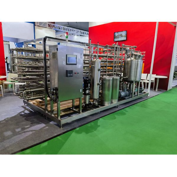 Температура ввода 20-30°C Концентрированное фруктовое пюре трубчатое стерилизатор 2500 кг