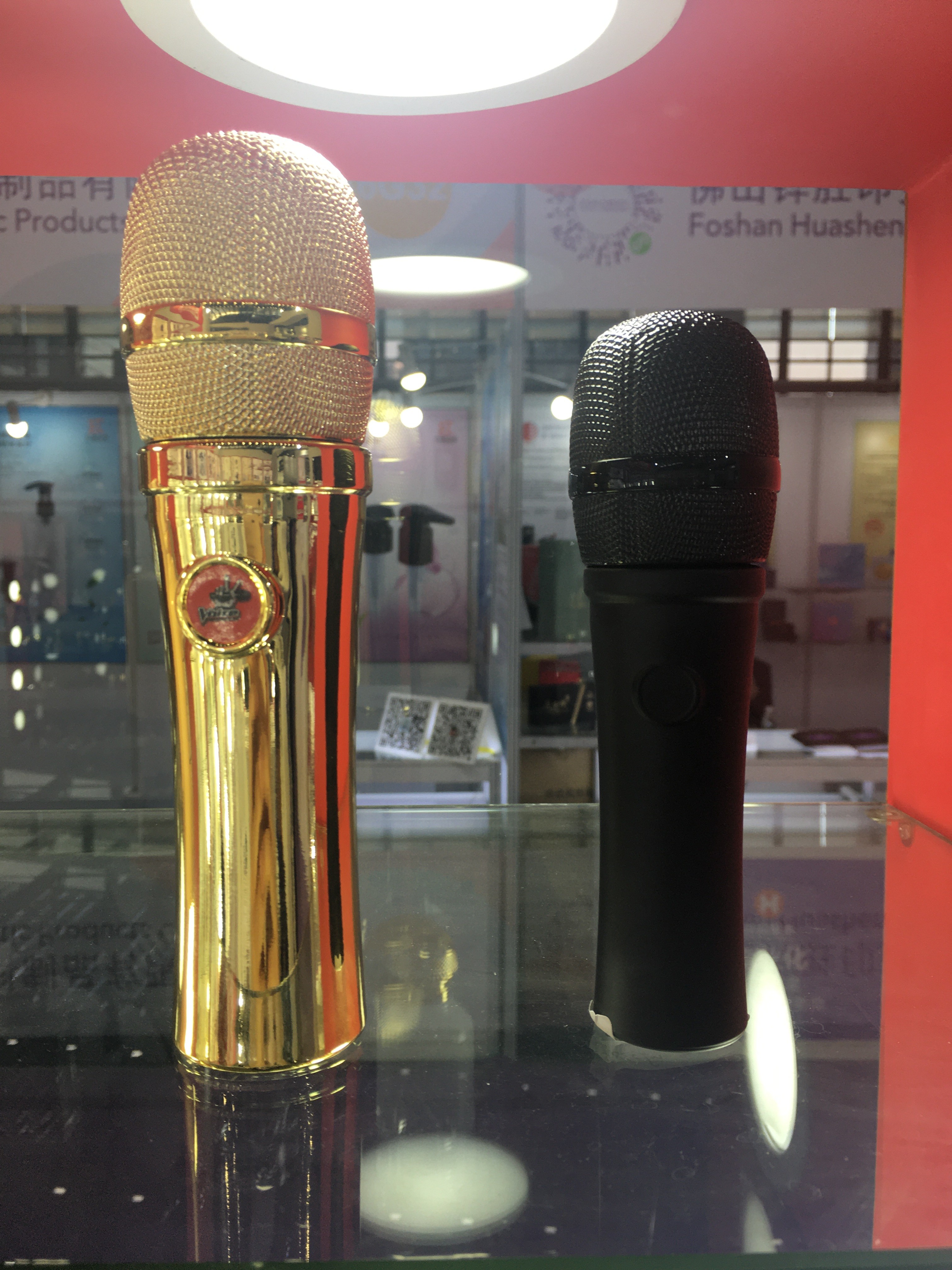 Стеклянная небольшая форма микрофона MIC флаконов духов 30ml 50ml пустая