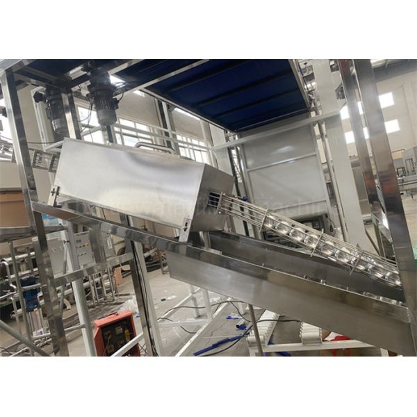 6000can/H 54.9mm Fruit Juice Aluminum Can Filling Machine Non Gassy
