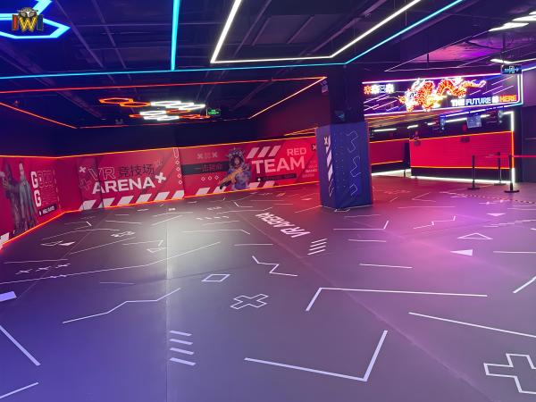 Jeu spatial VR basé sur la localisation XR Arena avec des effets interactifs