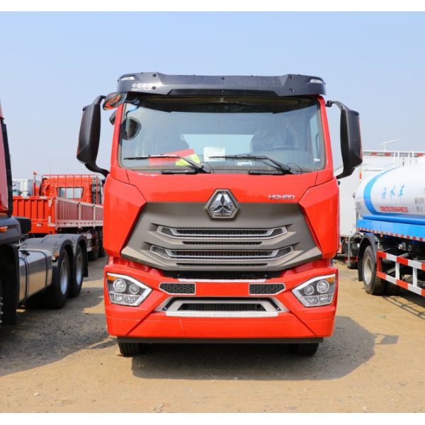 Red 8x2 Truck Diesel Heavy Truck Vehicle 316/429 Horsepower