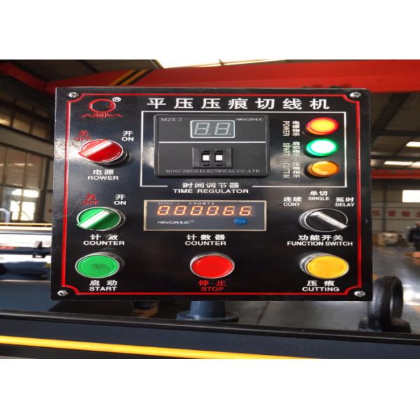 Making Pizza Carton Die Cutter Creaser Machine /  Manual Die Cutting Creasing Packaging Machine