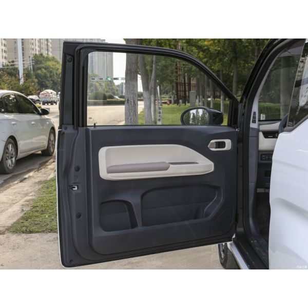 Mini Electric Vehicle EV Chery QQ-Ice Cream 2024 170km Milkshake for Customer Needs