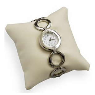 White Leatherette Watch Display Pillows 9*9cm Dimension With Embroidered Logo