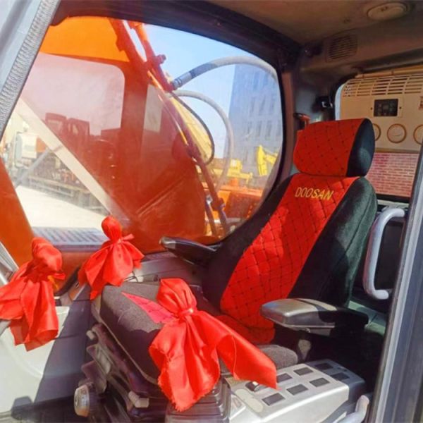 2019 Model Doosan DX225 Excavator 20 Ton Used Excavator with Lower Cost Made in Korea