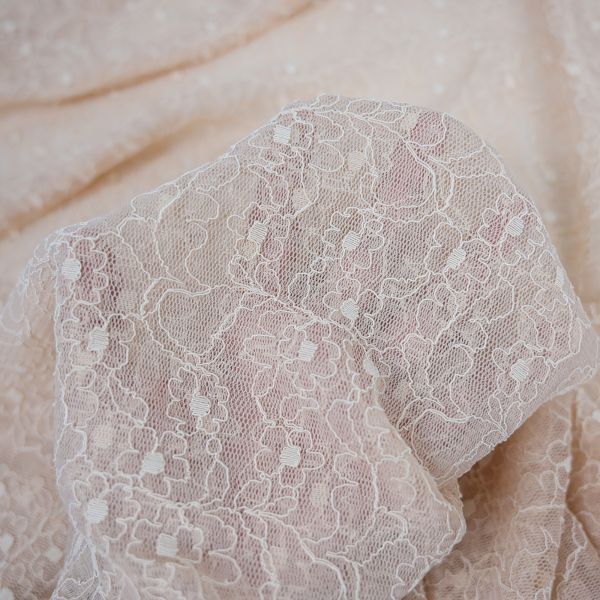 Вышивка ткани шнурка женского белья ширины 58 дюймов флористическая связыванная связала