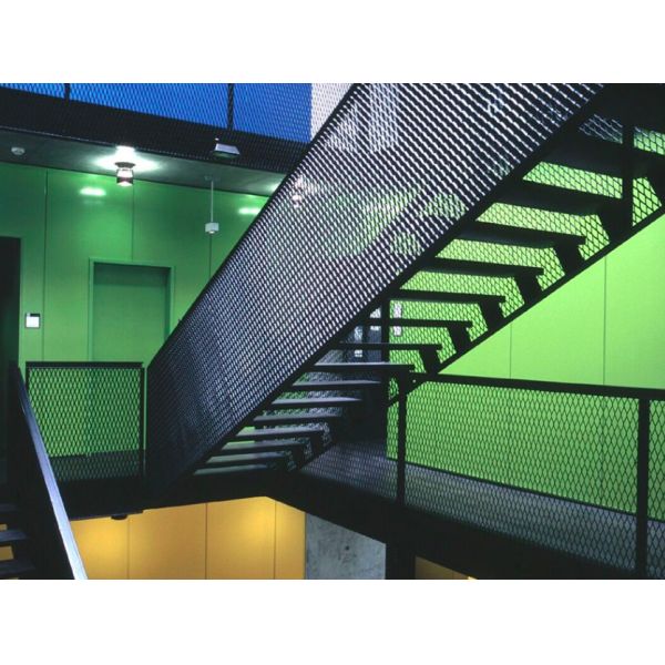 Heavy Duty Expanded Metal Sheet / Stainless Steel Stair Treads 4mm Thick Customized