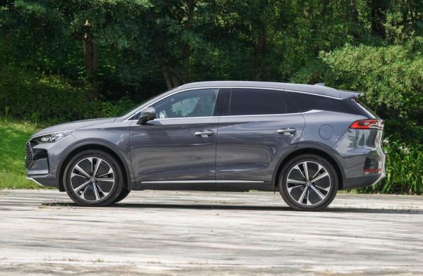 Four Wheel Drive BYD Electric Vehicle BYD Tang EV 2022 180km/H 635KM