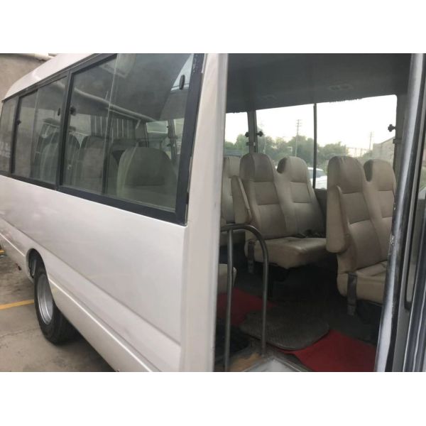 23 Passenger Used Toyota Coaster 6 Speed Automatic Gearbox With Good Light Transmission