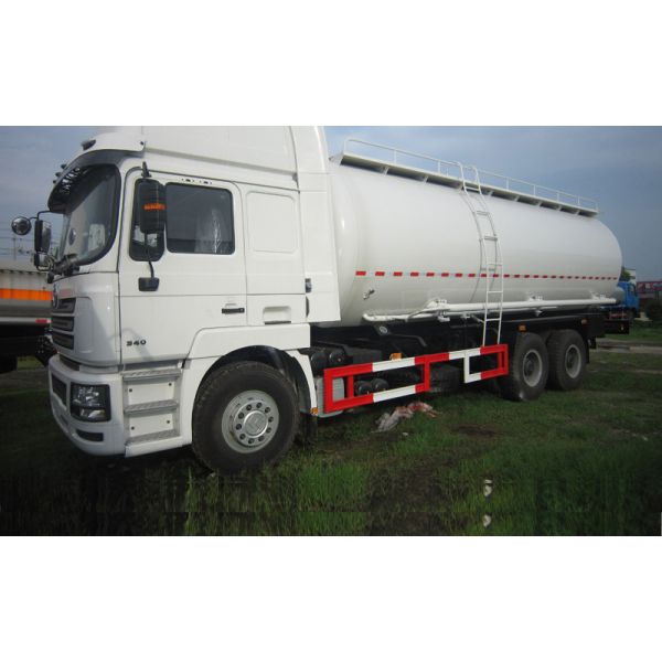 SHACMAN F3000 Bulk Cement Truck  6x4 28m3 Cement Delivery Truck Steel Structure