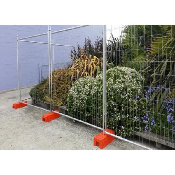 Hot Dipped Galvanized Steel Building Site Security Fence 6 X 12 Feet With Flat Feet