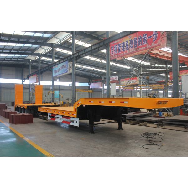 10м Гидравлический мобильный трейлер Телескопический низкий кровать полугрузовой трейлер с 12R22.5 шины