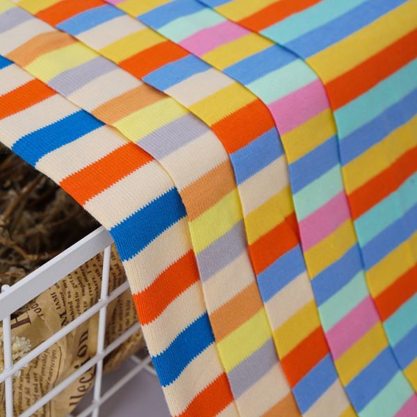 Tecido de algodão listrado suave e confortável amigável e saudável para a pele