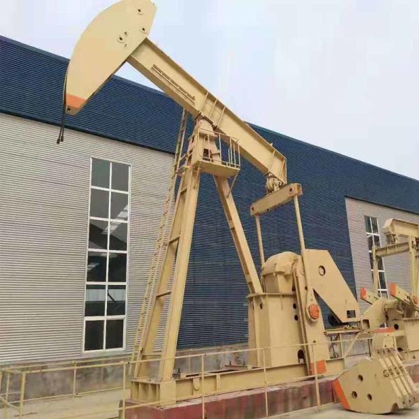 Unidade de bombeamento convencional do feixe do campo petrolífero do API 11E